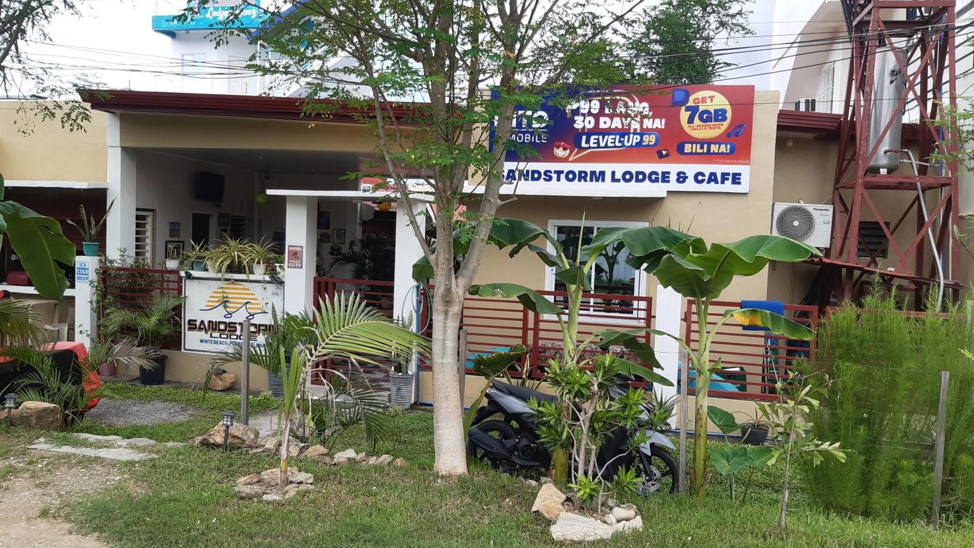 Sandstorm Lodge And Cafe Puerto Galera Exterior photo